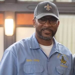 Meet your Posher, Derrick